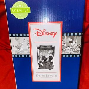 Scentsy Disney Drive-In Warmer